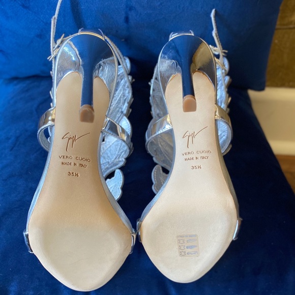 Giuseppe Zanotti-Coline Silver Winged Heels - Picture 7 of 8